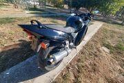 Picture 2 - Honda CBR1100XX Super Blackbird, Black motorbike