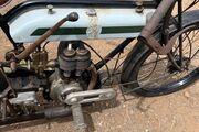 Picture 6 - 1914 Triumph H motorbike