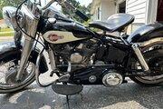 Picture 2 - 1959 Harley-Davidson Other, Black motorbike