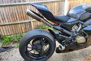 Picture 7 - Ducati Panigale V4 2022 Track Race Bike motorbike