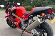 Picture 3 - 2001 Honda VTR1000 SP1 - 4700 miles motorbike