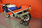 Picture 8 - Honda VFR 750 R-J RC30 1988 with 38316 miles motorbike