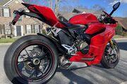 Picture 2 - 2013 Ducati 1199 Panigale S motorbike