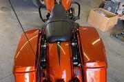 Picture 6 - 2020 Harley-Davidson Touring, Scorched Orange/ Flux motorbike