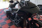 Picture 7 - 2020 Harley-Davidson Road Glide motorbike
