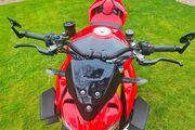 Picture 3 - Ducati Streetfighter V4s 2023 73 Plate, with over £2000 of extras motorbike