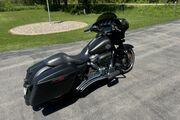 Picture 3 - 2018 Harley-Davidson Street Glide motorbike