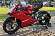 Picture 3 - 2016 Ducati Panigale R motorbike