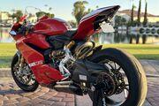 Picture 7 - 2016 Ducati Panigale R motorbike