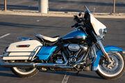 Picture 3 - 2021 Harley-Davidson Touring, in Blue motorbike