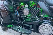 Picture 9 - 2019 Harley-Davidson Touring, in Burgundy motorbike