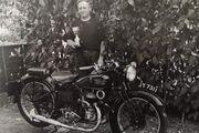 Picture 5 - 1936 Velocette GTP 250cc 2-stroke motorbike