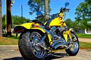 Picture 5 - 2009 Harley-Davidson Softail CVO Springer FXSTSSE3 motorbike