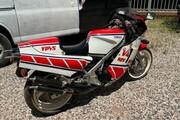 Picture 3 - 1985 Yamaha RZV500 RZ500 RD500 motorbike