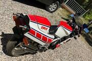 Picture 5 - 1985 Yamaha RZV500 RZ500 RD500 motorbike