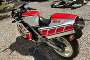 Picture 7 - 1985 Yamaha RZV500 RZ500 RD500 motorbike