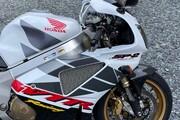 Picture 2 - Honda VTR1000-SP2 (RC51) 2002 Exceptional Condition & Spec. Inc. many extras motorbike