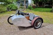 Picture 2 - 1953 500 AJS motorbike