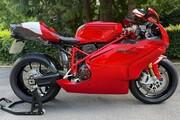 Picture 9 - DUCATI 749 R - 2007 - 8,027 MILES motorbike