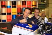Picture 7 - Honda NSR250 MC21 "Freddie Spencer Replica" - signed by the man himself! motorbike