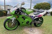 Picture 3 - Kawasaki ZXR 400 1995 motorbike