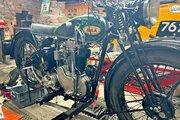 Picture 5 - BSA 1934 350cc R35-4 de luxe motorbike