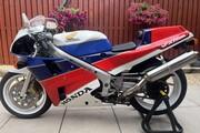 Honda VFR750R RC30