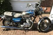 Picture 6 - Royal Wedding Triumph Bonneville T140 motorbike