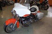 Picture 3 - 1969 Harley-Davidson FLH ELECTRA GLIDE Orange and Wrinkle Black motorbike