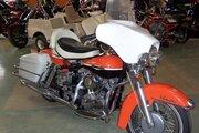 Picture 5 - 1969 Harley-Davidson FLH ELECTRA GLIDE Orange and Wrinkle Black motorbike