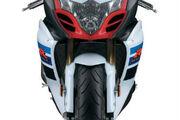 Picture 5 - Suzuki GSXR1000 Millionth edition. Only 500 miles. Totally mint. Quickshifter motorbike