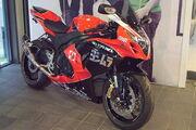 Picture 5 - Suzuki GSXR1000 L3 Yoshimura special replica motorbike