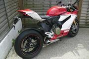 Picture 3 - 2012 Ducati 1199 Panigale Tricol motorbike