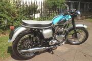 Picture 5 - Triumph Bonneville T120R 1961 650cc motorbike