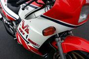 Picture 3 - Yamaha RZV500R RD500 motorbike