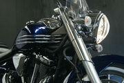 Picture 8 - Yamaha XV 1900 A Midnight Star Classic Cruiser with 4700 Miles motorbike