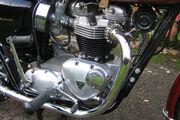 Picture 7 - Triumph T120R 1970 Bonneville motorbike
