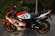 Picture 3 - Suzuki GSXR750 2006 Limited Edition Barry Sheene, 44 of 50 motorbike