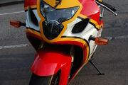 Picture 4 - Suzuki GSXR750 2006 Limited Edition Barry Sheene, 44 of 50 motorbike