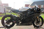 Picture 2 - Yamaha R6 track race bike with V5 and all road gear carbon super sport motorbike