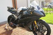 Picture 4 - Yamaha R6 track race bike with V5 and all road gear carbon super sport motorbike