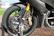 Picture 6 - Yamaha R6 track race bike with V5 and all road gear carbon super sport motorbike
