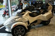 Picture 6 - Can-Am Spyder RT Limited Se5 Pearl White SAT NAV, BIG SPEC, 4900 Miles motorbike