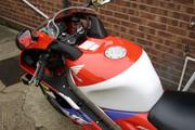 Picture 3 - Honda VFR 750RR RC45 motorbike
