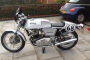 Picture 2 - Norton Commando motorbike