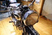 Picture 6 - Triumph speed twin 1938 motorbike