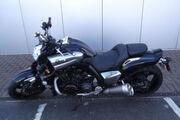 Picture 4 - Yamaha VMAX 1700 2008 motorbike