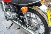 Picture 4 - Classic Suzuki GT250 2-stroke motorbike