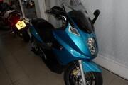 Picture 4 - Gilera GP 800 Scooter 800cc Immaculate EXAMPLE ALARM AND ADJUSTABLE SCREEN motorbike