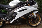Picture 2 - 2013 Yamaha YZF-R6 13MY 600cc Supersport in White motorbike